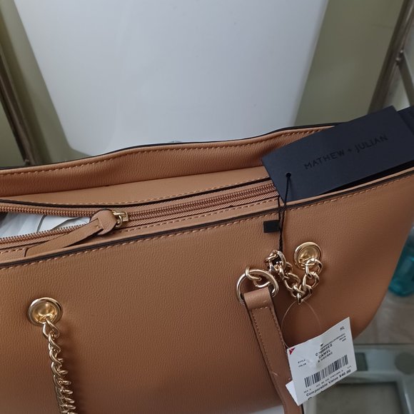 Fall Deal- NWT Matthew &Julian tan tote - Picture 1 of 3